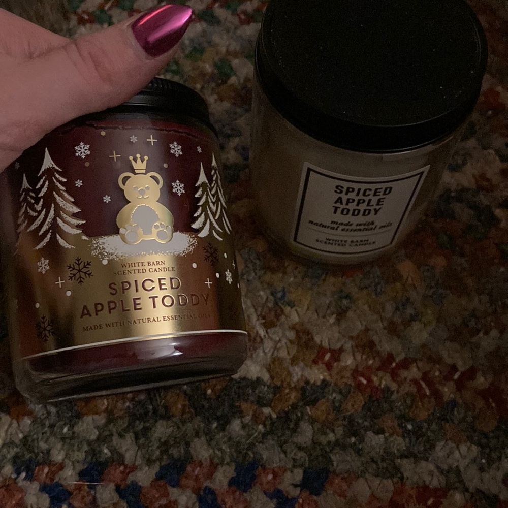 Set of two “spiced apple toddy” single wick candles